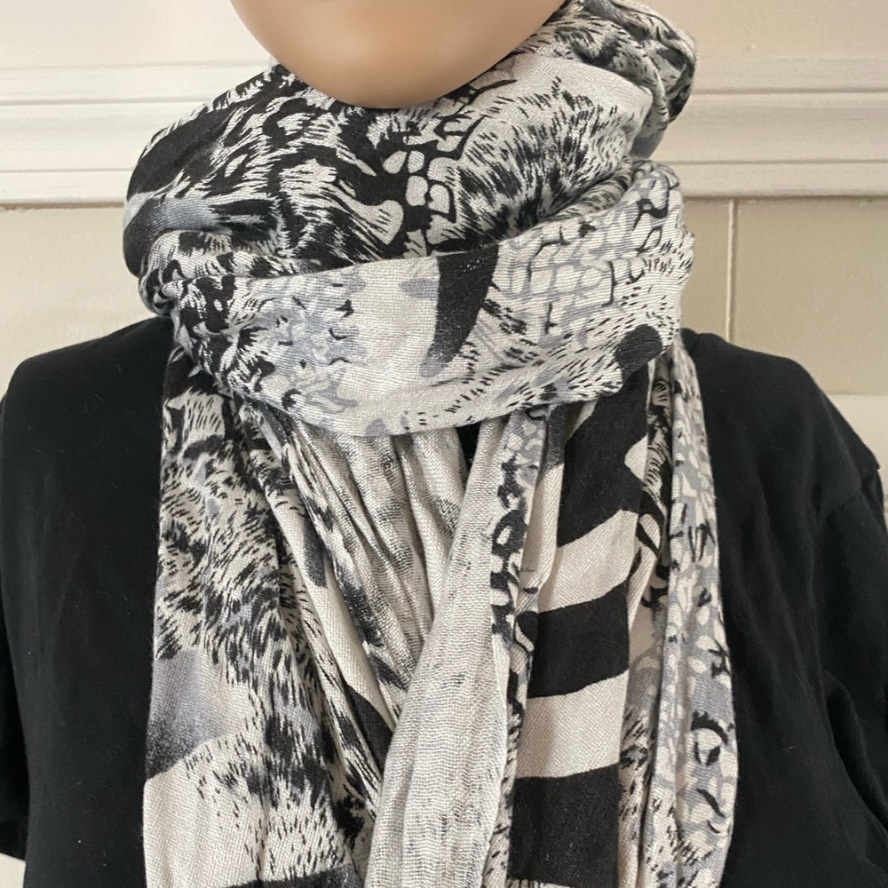 Scarf - Picture 2 of 2